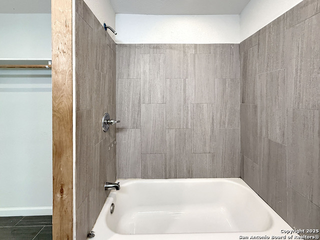 Image 9 of 22 For 131 Los Arboles