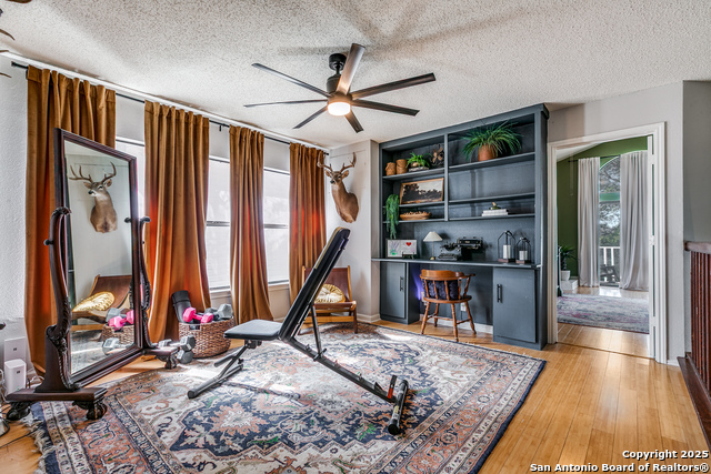 Image 15 of 25 For 3207 Green Spg