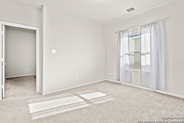 Image 5 of 11 For 10422 Green Lake