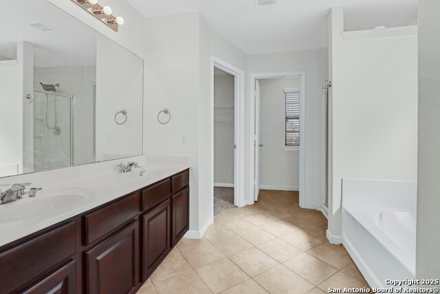 Image 17 of 48 For 10838 Black Wolf Bay