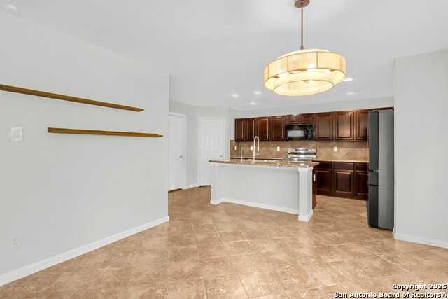 Image 9 of 48 For 10838 Black Wolf Bay