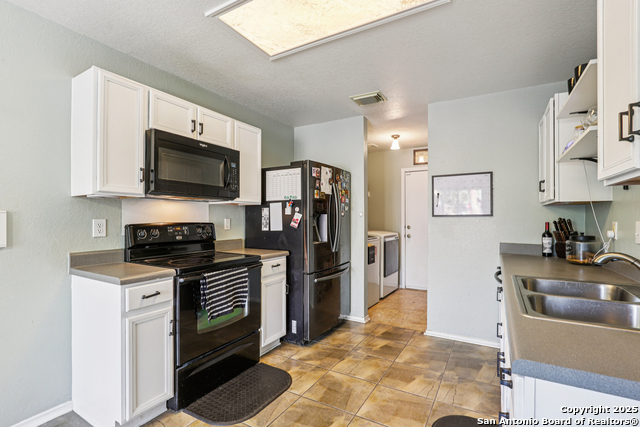 Image 16 of 37 For 8915 Gathering Pass