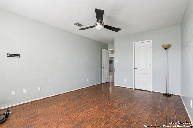 Image 25 of 37 For 8915 Gathering Pass