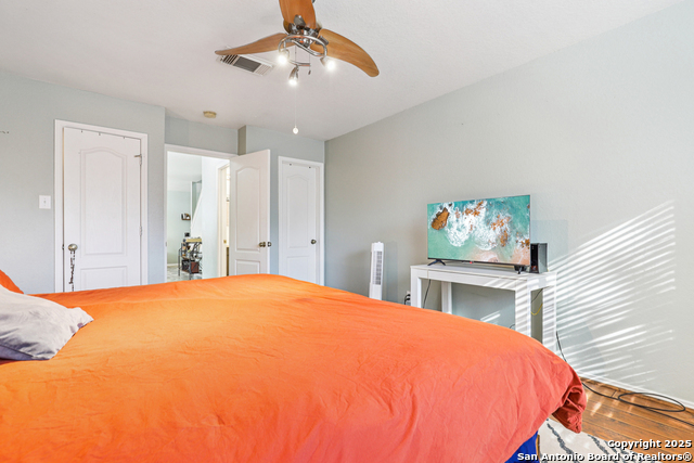 Image 30 of 37 For 8915 Gathering Pass