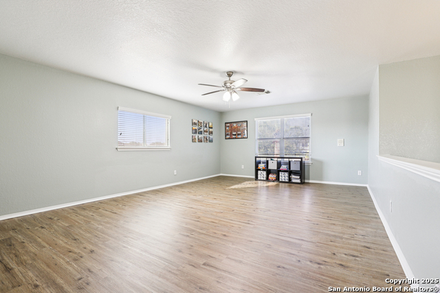 Image 4 of 37 For 8915 Gathering Pass