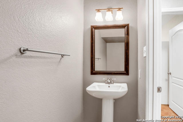 Image 23 of 39 For 1411 Sunset Lake