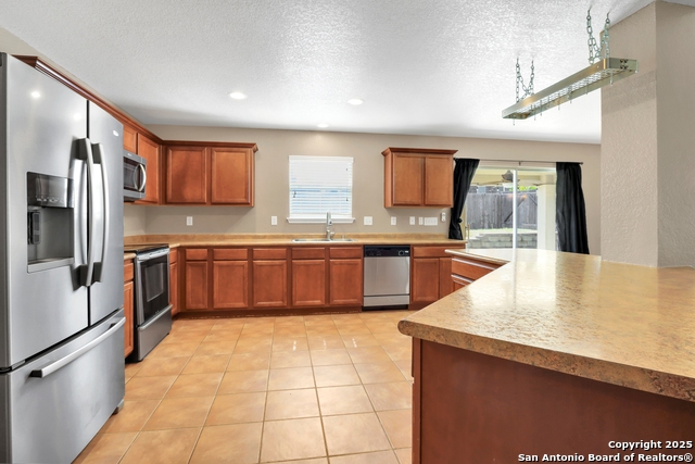 Image 27 of 39 For 1411 Sunset Lake