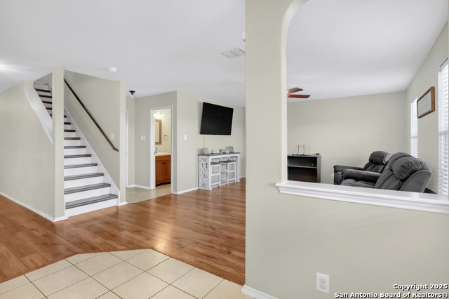 Image 22 of 30 For 531 Erica