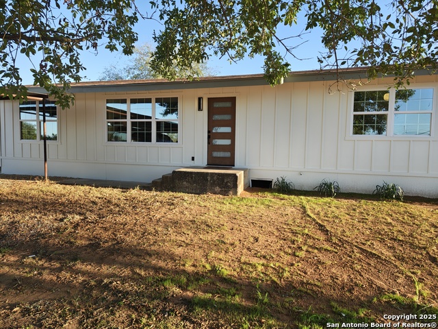 Details for 371 Rose Blvd, Charlotte, TX 78011