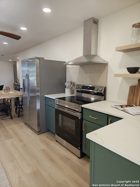 Image 11 of 38 For 371 Rose Blvd