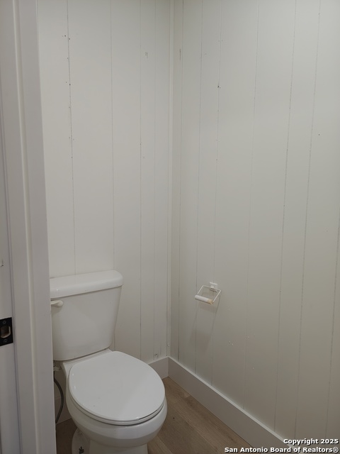 Image 25 of 38 For 371 Rose Blvd