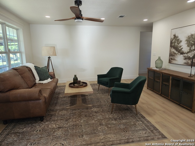 Image 3 of 38 For 371 Rose Blvd