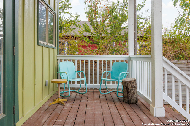 Image 26 of 33 For 417 N Olive  