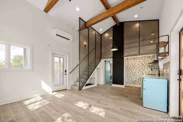 Image 4 of 33 For 417 N Olive  