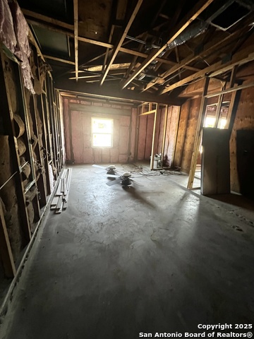 Image 12 of 17 For 6522 Buena Vista