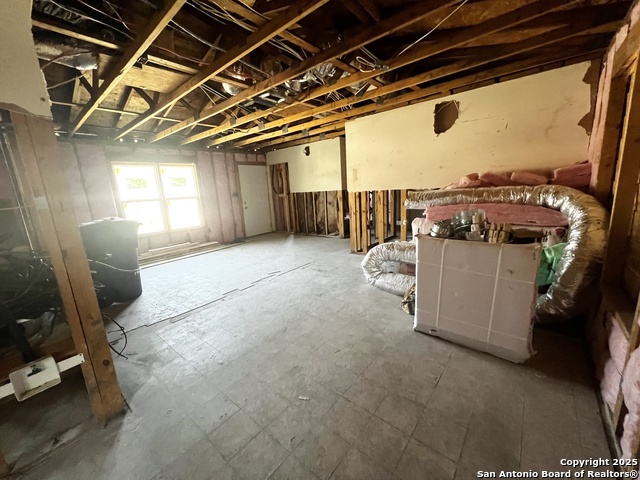 Image 14 of 17 For 6522 Buena Vista