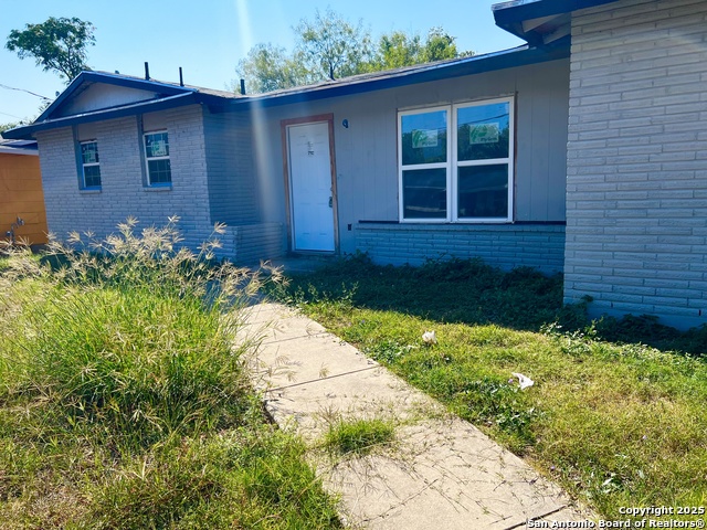 Image 2 of 17 For 6522 Buena Vista