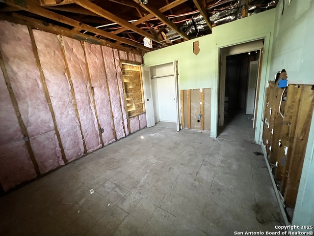 Image 5 of 17 For 6522 Buena Vista