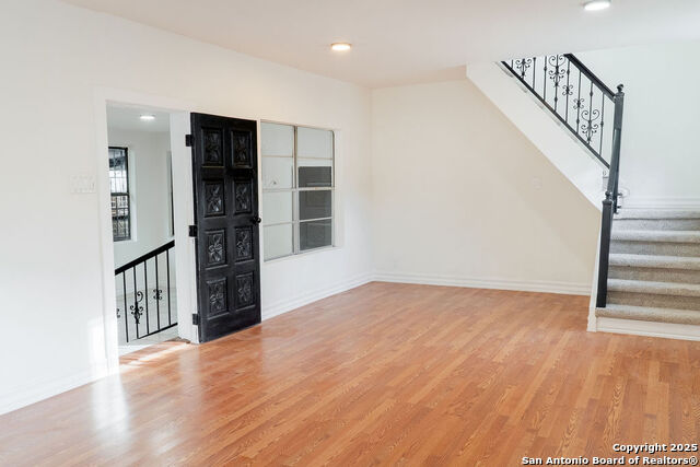 Listing photo id 8 for 1730 Mistletoe