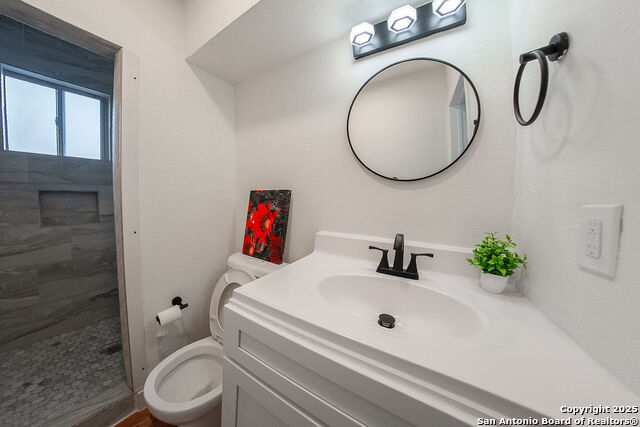 Listing photo id 23 for 1730 Mistletoe