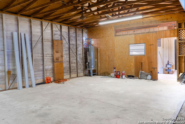 Listing photo id 26 for 1730 Mistletoe