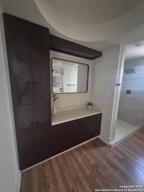 Listing photo id 28 for 1730 Mistletoe