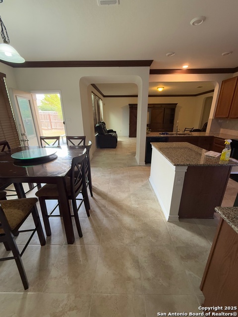 Image 11 of 46 For 120 Anchor Blf