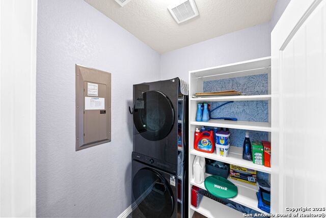 Listing photo id 16 for 1918 Sunspur Rd