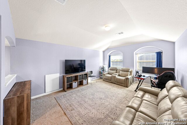 Listing photo id 20 for 1918 Sunspur Rd