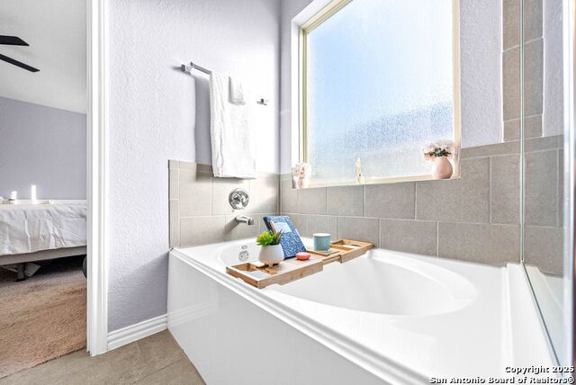 Listing photo id 27 for 1918 Sunspur Rd