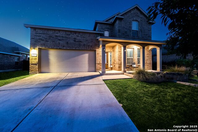 Listing photo id 2 for 1918 Sunspur Rd