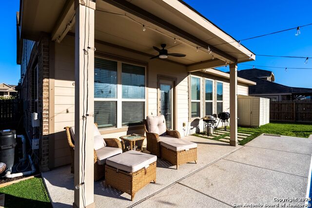 Listing photo id 40 for 1918 Sunspur Rd