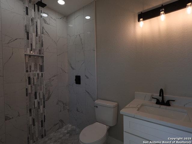 Image 9 of 16 For 8803 Rockport