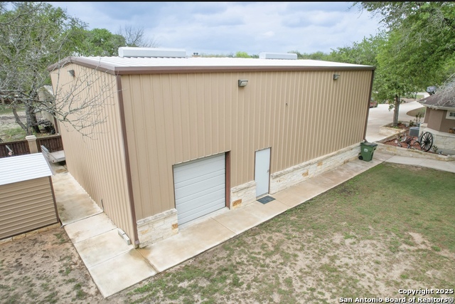 Image 4 of 45 For 105 Eden Crossing