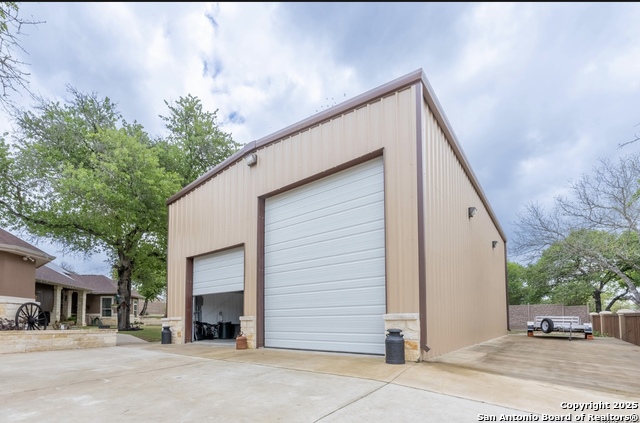 Image 5 of 45 For 105 Eden Crossing