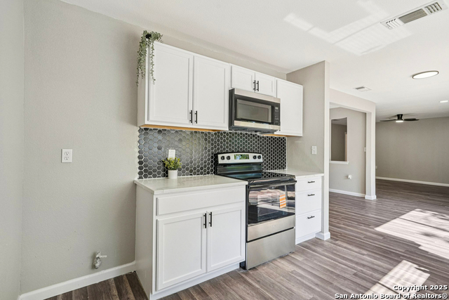 Image 11 of 30 For 13334 Los Indios