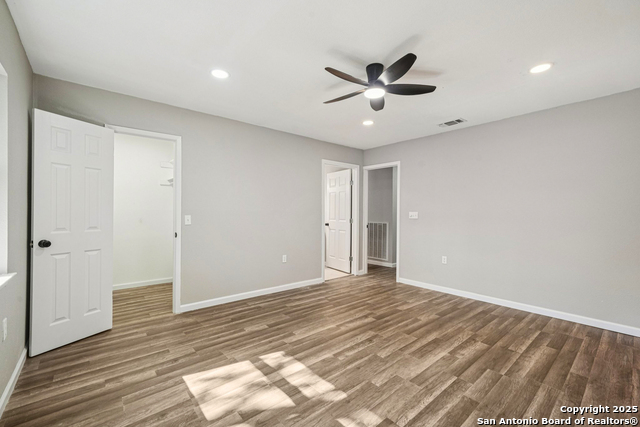 Image 16 of 30 For 13334 Los Indios