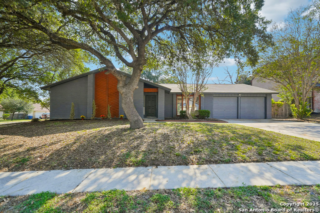 Image 2 of 30 For 13334 Los Indios