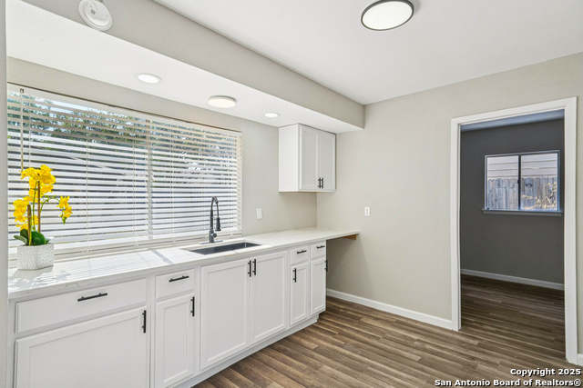 Image 24 of 30 For 13334 Los Indios