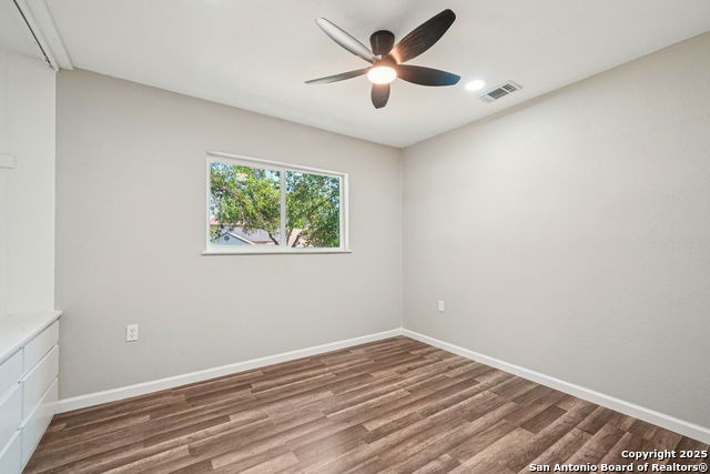 Image 27 of 30 For 13334 Los Indios