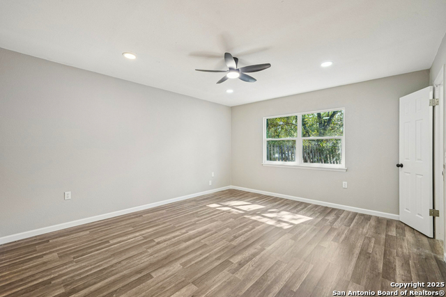 Image 28 of 30 For 13334 Los Indios