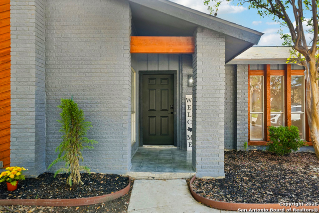 Image 5 of 30 For 13334 Los Indios