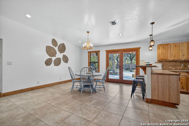 Listing photo id 17 for 15326 Gross Lane