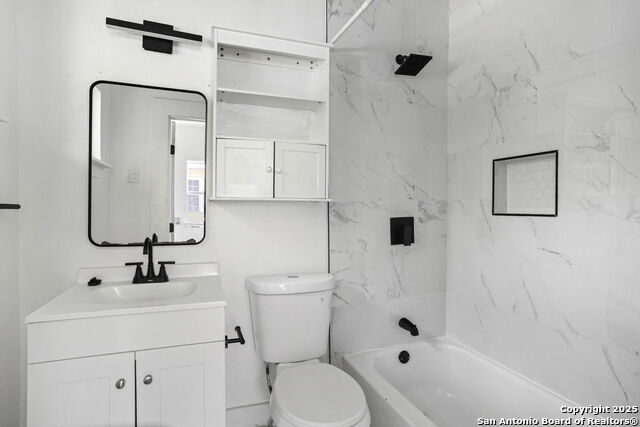 Image 10 of 17 For 2011 Cincinnati Ave