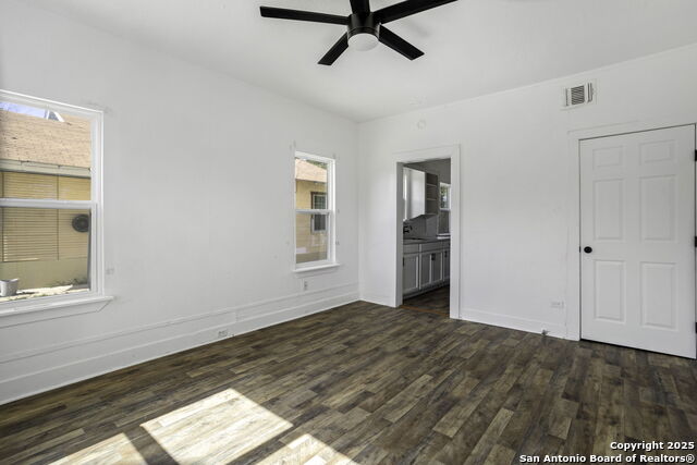 Image 3 of 17 For 2011 Cincinnati Ave