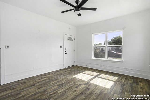 Image 4 of 17 For 2011 Cincinnati Ave