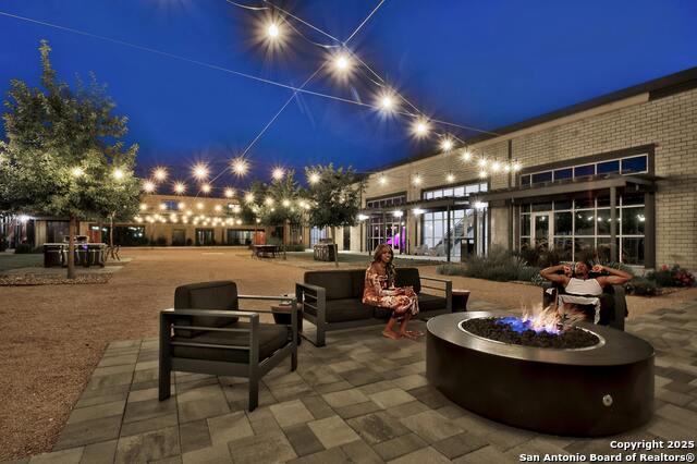 Listing photo id 3 for 215 Coca Cola  217