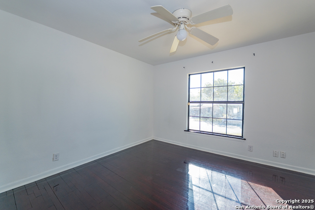 Image 20 of 33 For 515 Sumner