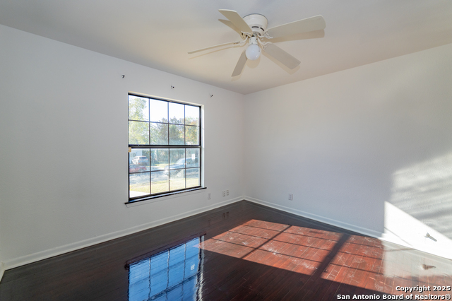 Image 21 of 33 For 515 Sumner