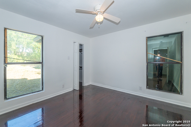 Image 25 of 33 For 515 Sumner